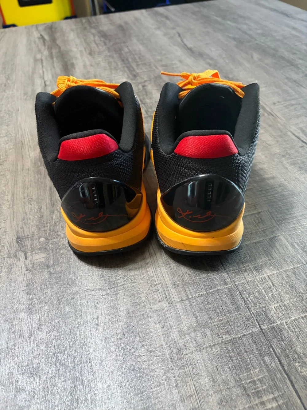 2010 nike zoom Kobe 5 Bruce Lee